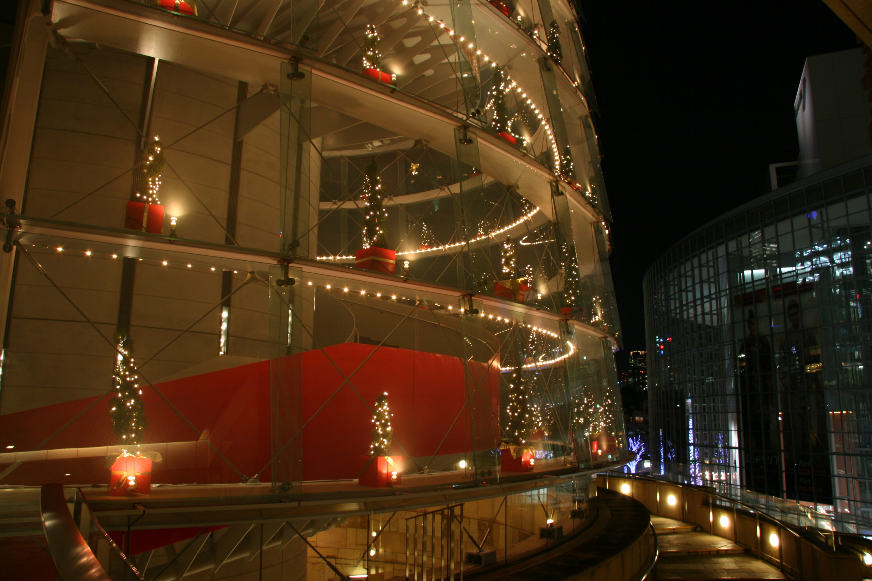 Artelligent Christmas in Roppongi hills (66plaza/Mohri garden）2008