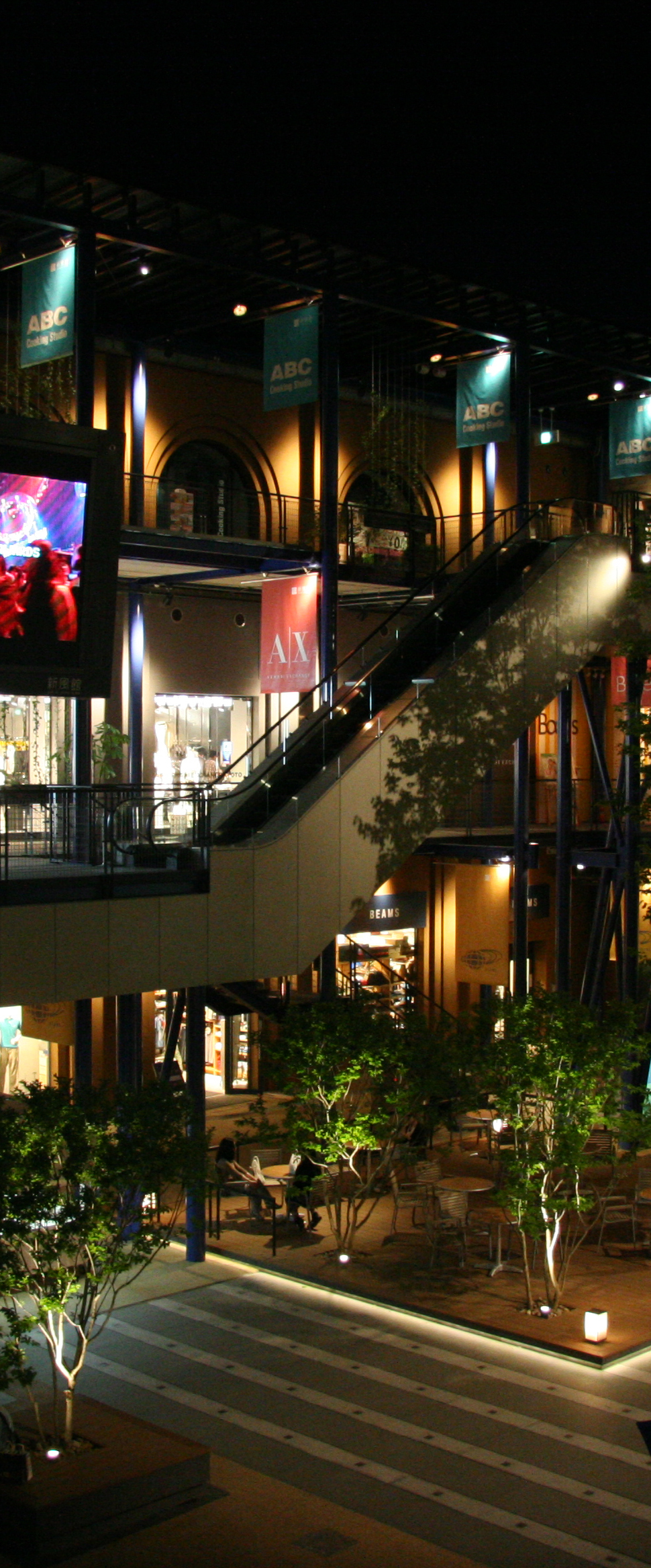 新風館 改修工事